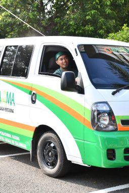 Baituzzakah Pertamina ( Bazma ) RU VI Balongan Ganti Mobil Jenazah Lama, Kilang Balongan Komitmen Layani Masyarakat Dengan Baik